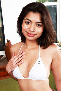 Hazel Heart Takes off her White Bikini
