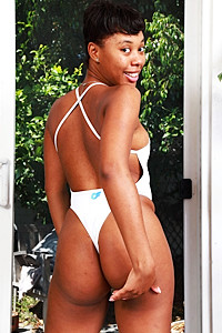Journey Love Takes off her White Swimsuit